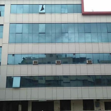 Iroomz Hoysala Residency Ballari Zewnętrze zdjęcie