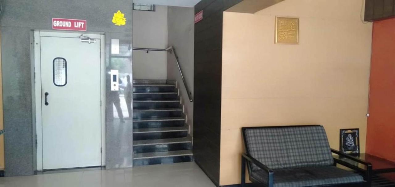 Iroomz Hoysala Residency Ballari Zewnętrze zdjęcie