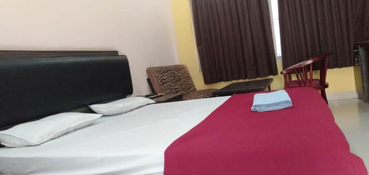 Iroomz Hoysala Residency Ballari Zewnętrze zdjęcie