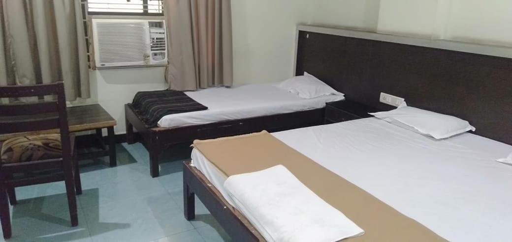 Iroomz Hoysala Residency Ballari Zewnętrze zdjęcie
