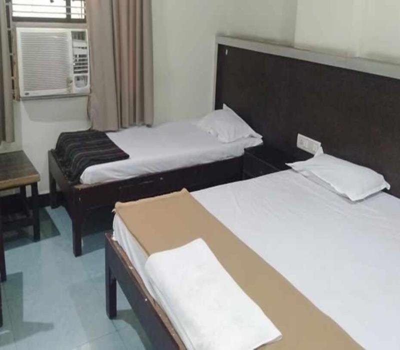 Iroomz Hoysala Residency Ballari Zewnętrze zdjęcie
